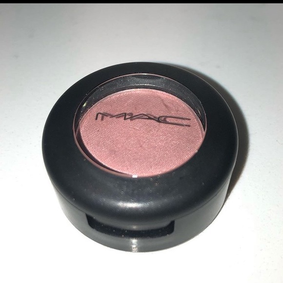 MAC eyeshadows - Picture 4 of 5